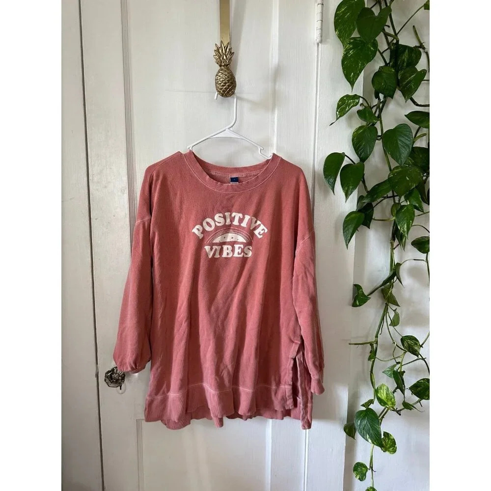 Old Navy women’s size Medium Positive Vibes sweater
